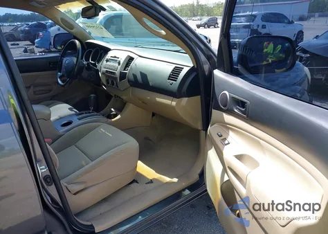 2009 Toyota Tacoma Prerunner V6 z USA, uszkodzony, nr VIN 3TMJU62N49M091689